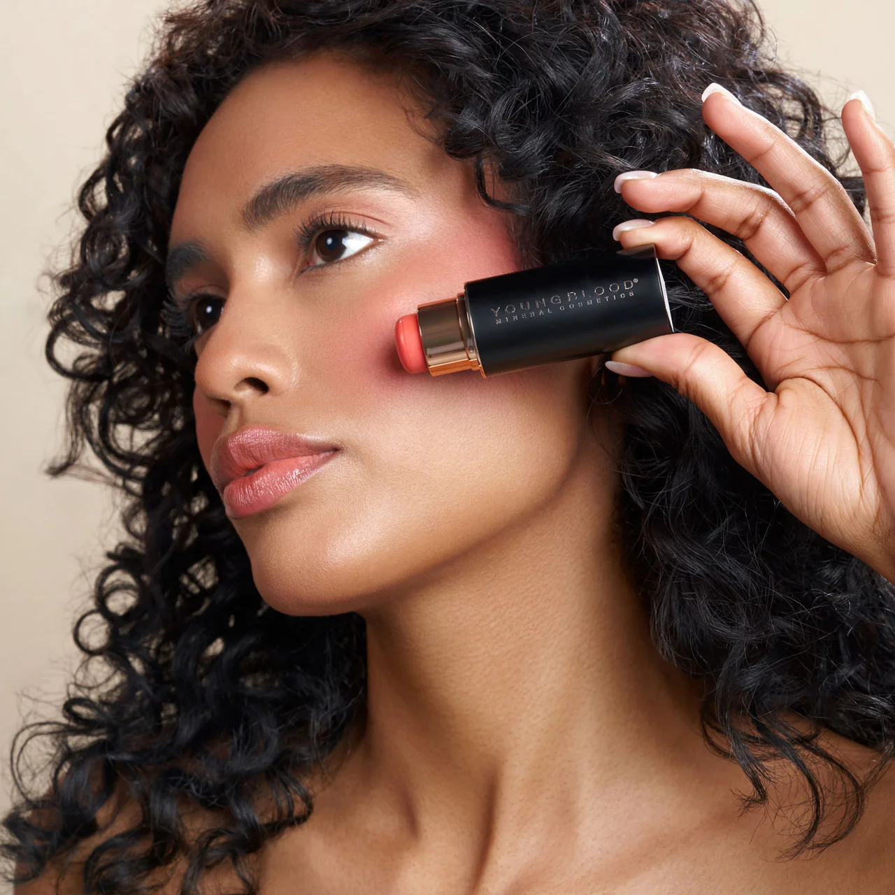 Youngblood VividLuxe Crème Blush Stick Pomelo - Afbeelding 4