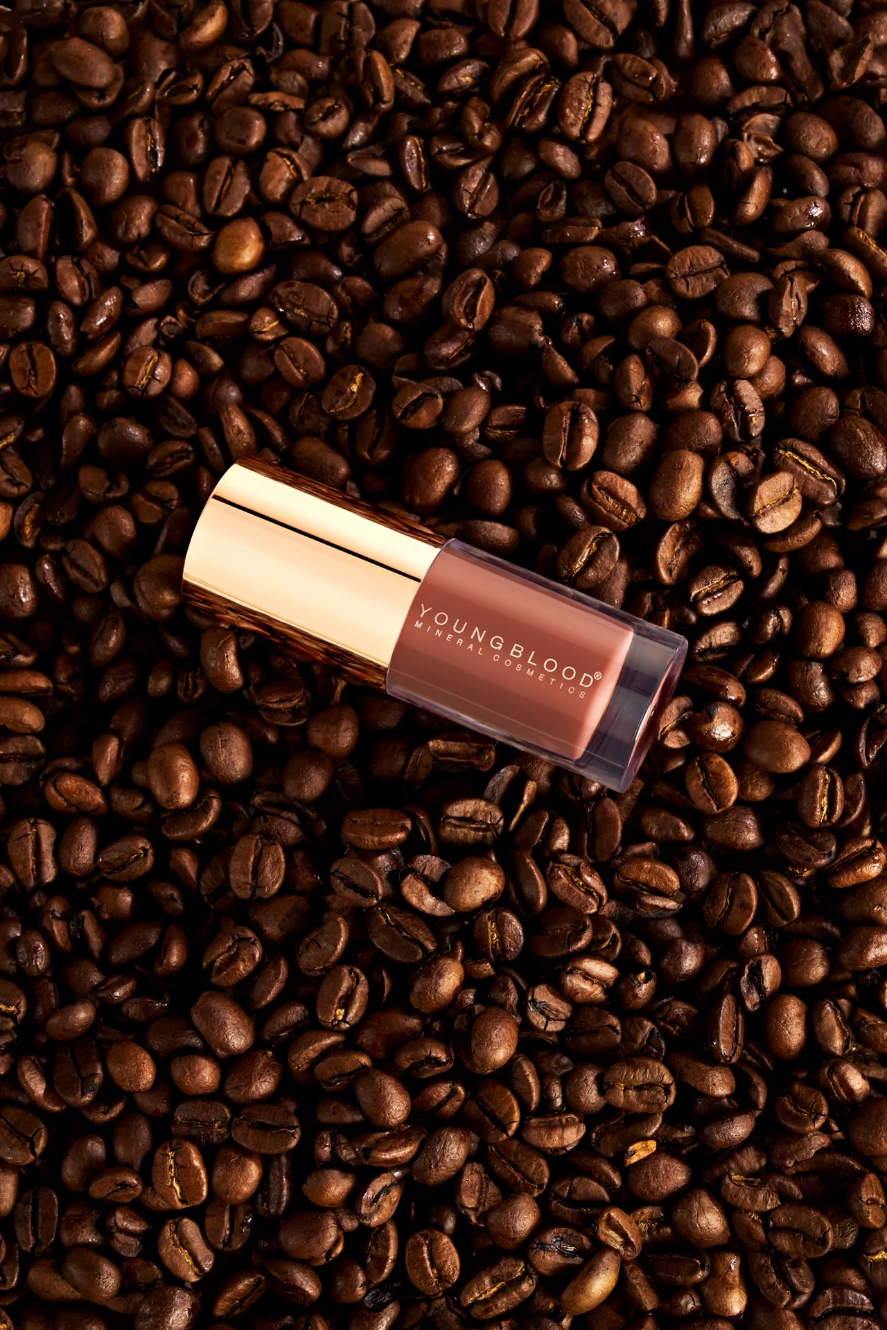 Youngblood Everglow Lip Oil Macchiato - Afbeelding 3