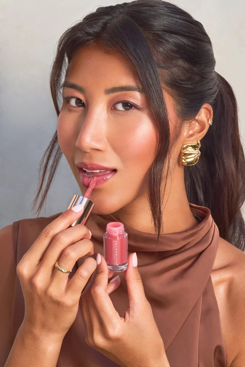 Youngblood Everglow Lip Oil Spritz - Afbeelding 4